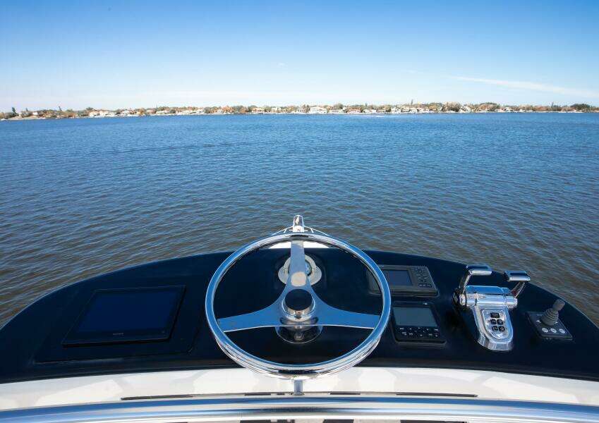 Viking 64 - High Life -