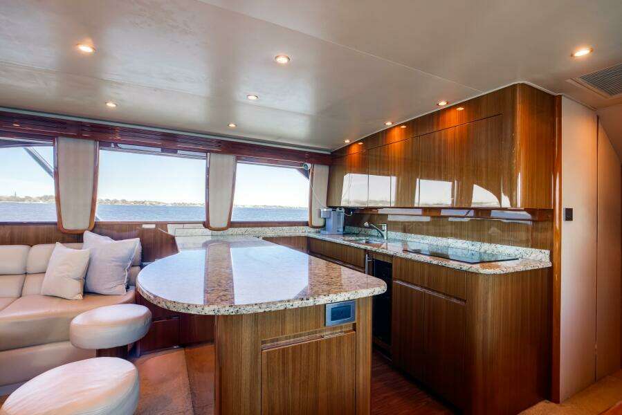 Viking 64 - High Life -