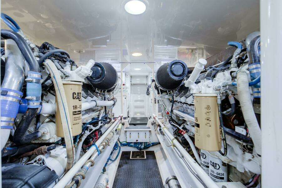 Viking 64 - High Life -