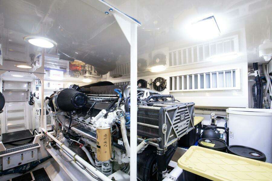 Viking 64 - High Life -