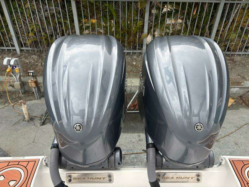 2022 Sea Hunt Ultra 275 SE