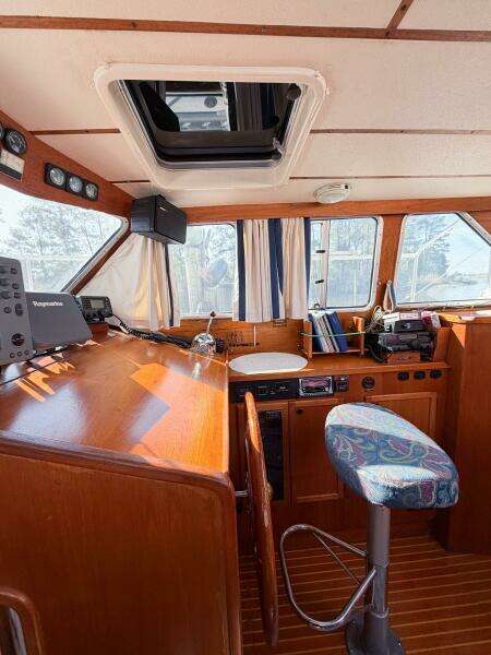 1986 Nauticat 40 Cutter Ketch Pilothouse