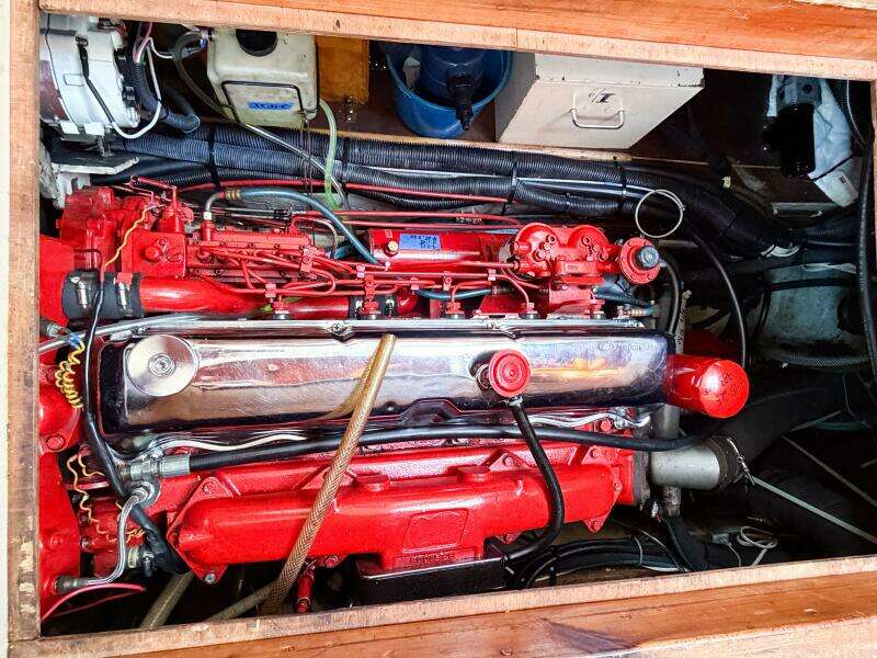 1986 Nauticat 40 Cutter Ketch Pilothouse