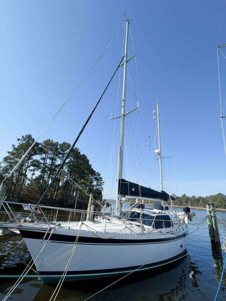 1986 Nauticat 40 Cutter Ketch Pilothouse