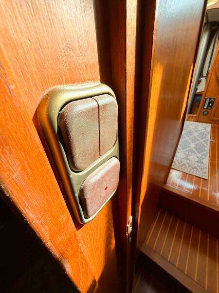 1986 Nauticat 40 Cutter Ketch Pilothouse