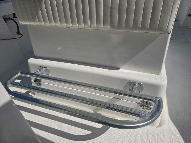 2008 True World Marine TE2810