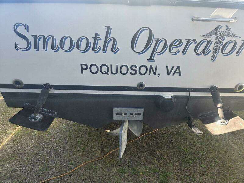 2008 True World Marine TE2810