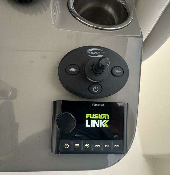 2017 Pursuit C 260 Center Console