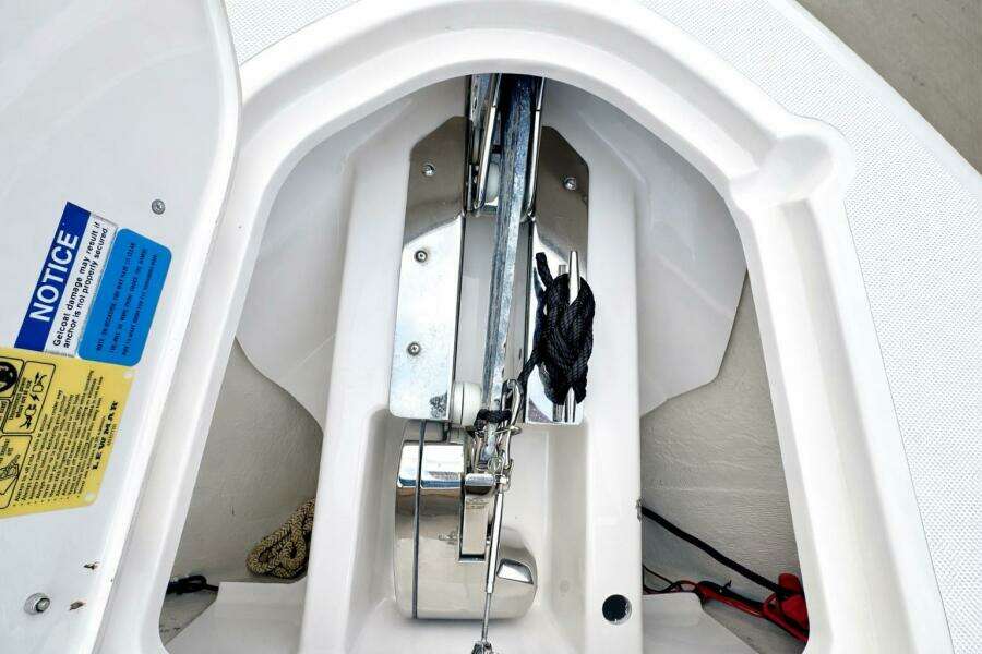 2017 Pursuit C 260 Center Console