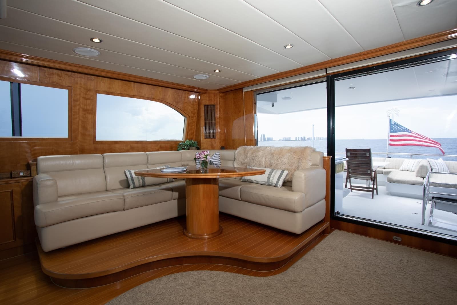 Skylounge To Starboard