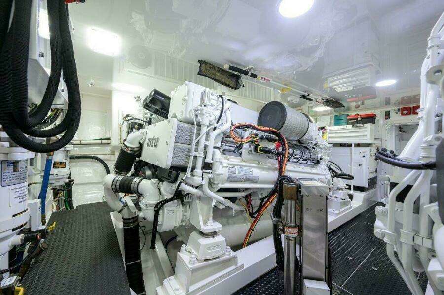 Viking 72 Knot Again - Engine Room