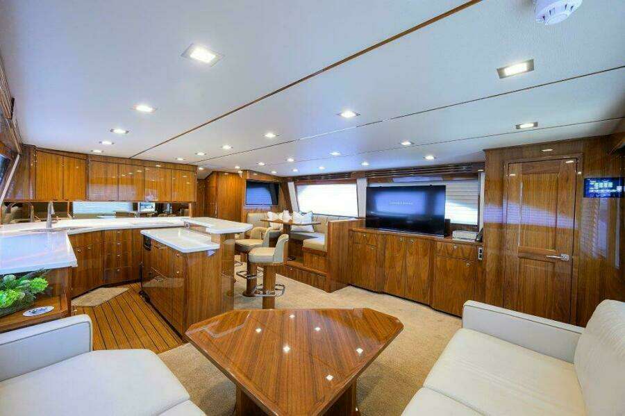 Viking 72 Knot Again - Dinette