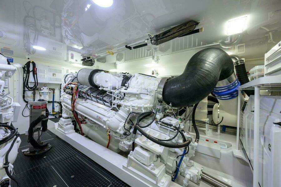 Viking 72 Knot Again - Engine Room