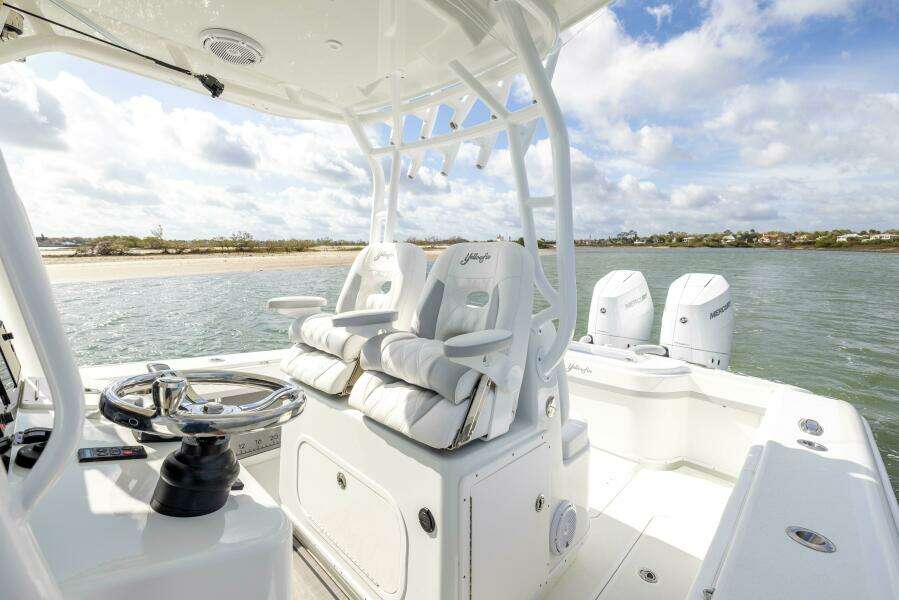 2014 Yellowfin 32 Offshore