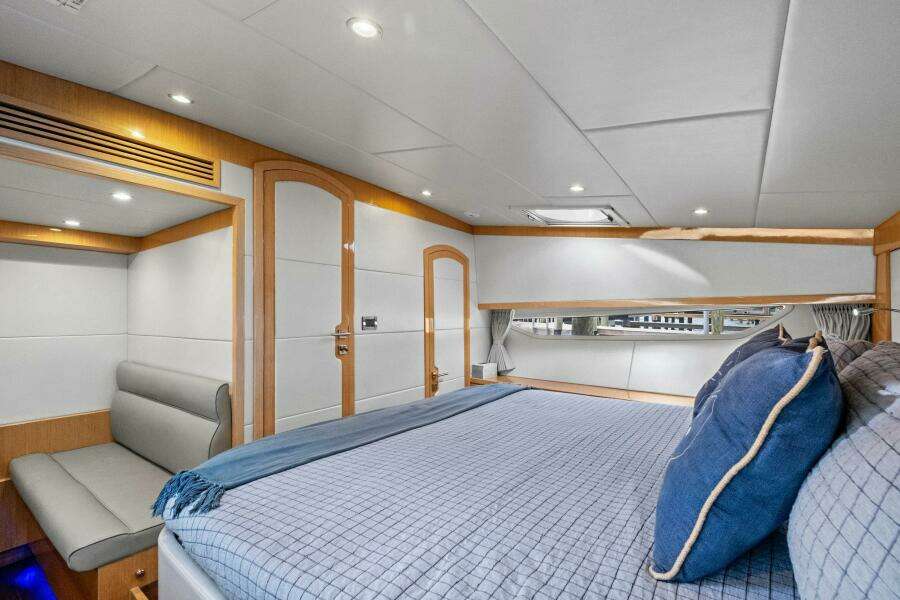 2018 Outboard Express Catamaran 47