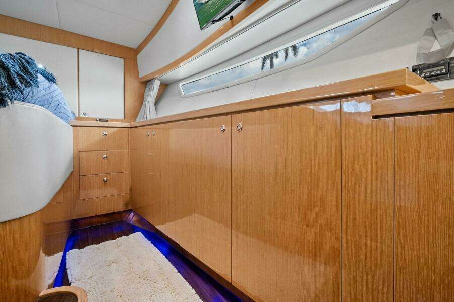 2018 Outboard Express Catamaran 47