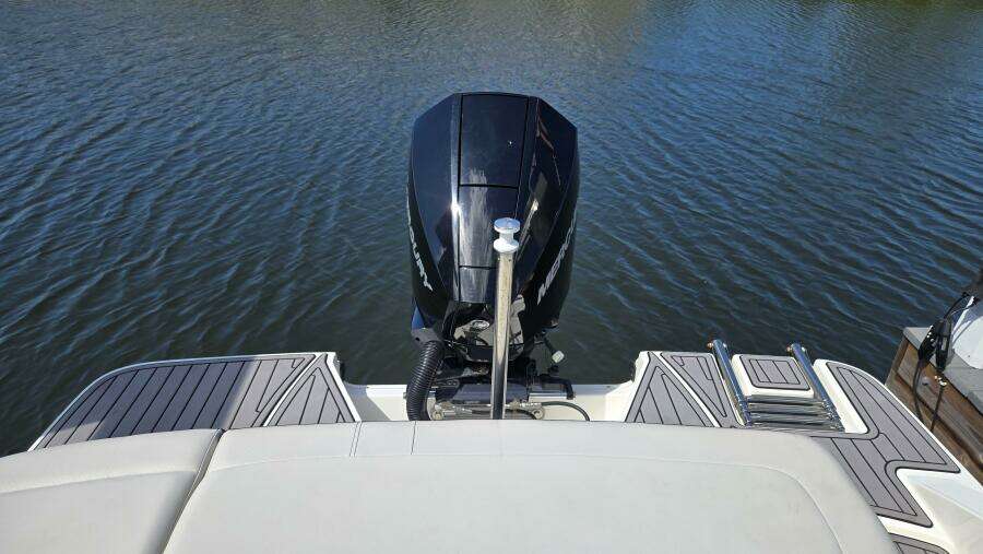 2023 Sea Ray SPX 210 OB