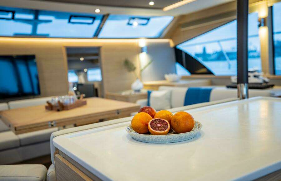 2024 Aquila 54 Yacht