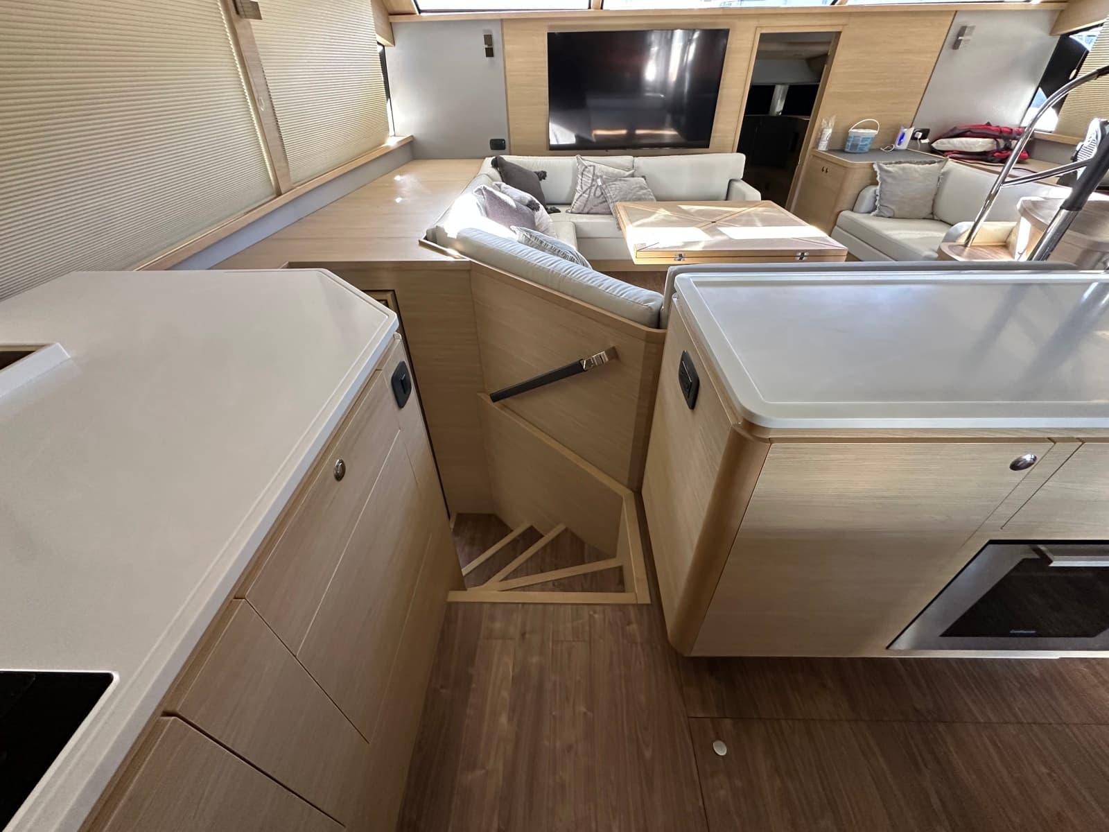 2024 Aquila 54 Yacht