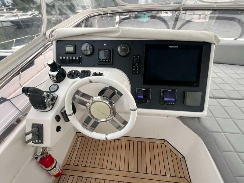 2015 Azimut 54 FLY
