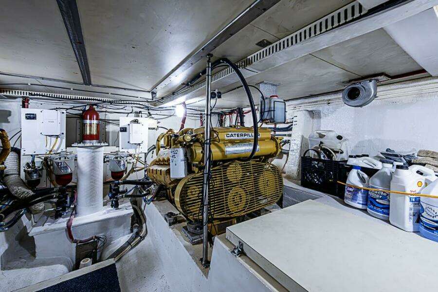 1985 Gulfstar 44 Motor Yacht