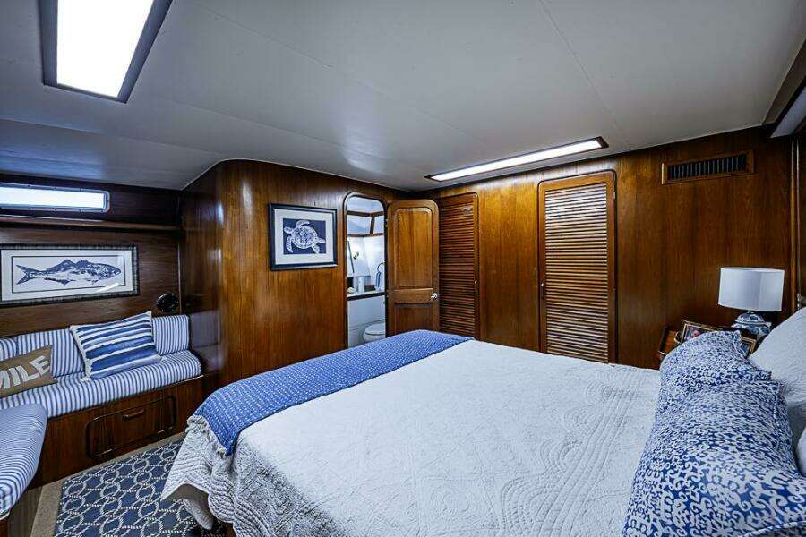 1985 Gulfstar 44 Motor Yacht