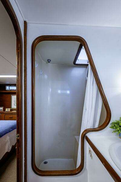 1985 Gulfstar 44 Motor Yacht