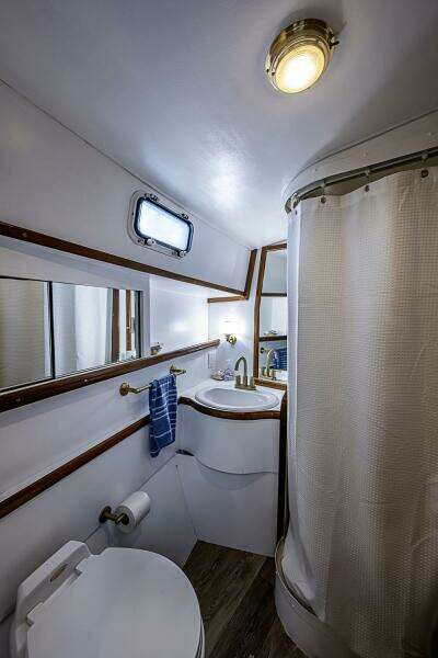 1985 Gulfstar 44 Motor Yacht