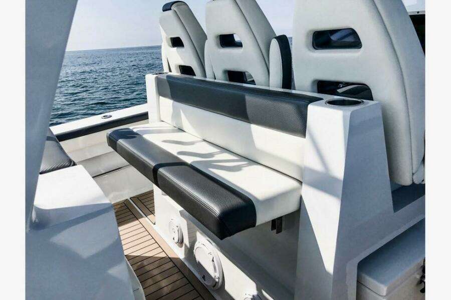 Metal Shark 42 - Pretty Work -