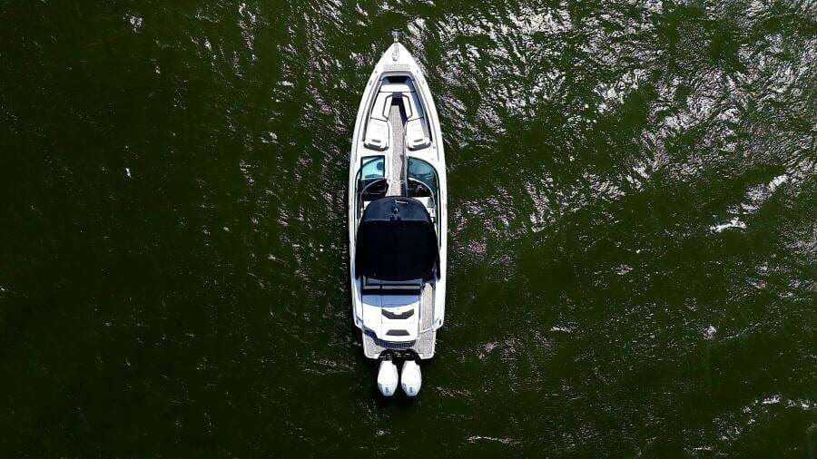 2020 Monterey 305 SS