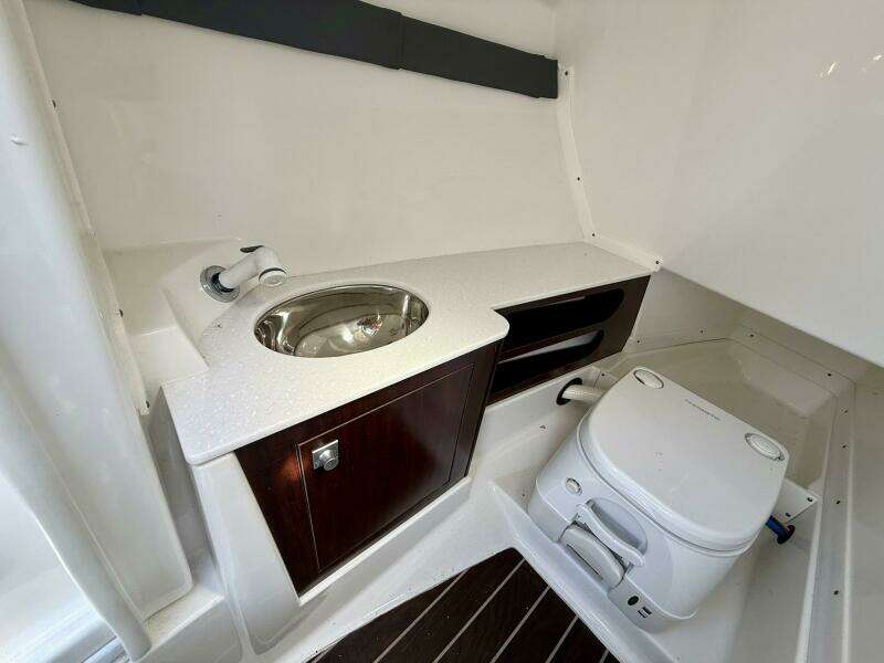 2020 Monterey 29 305SSD