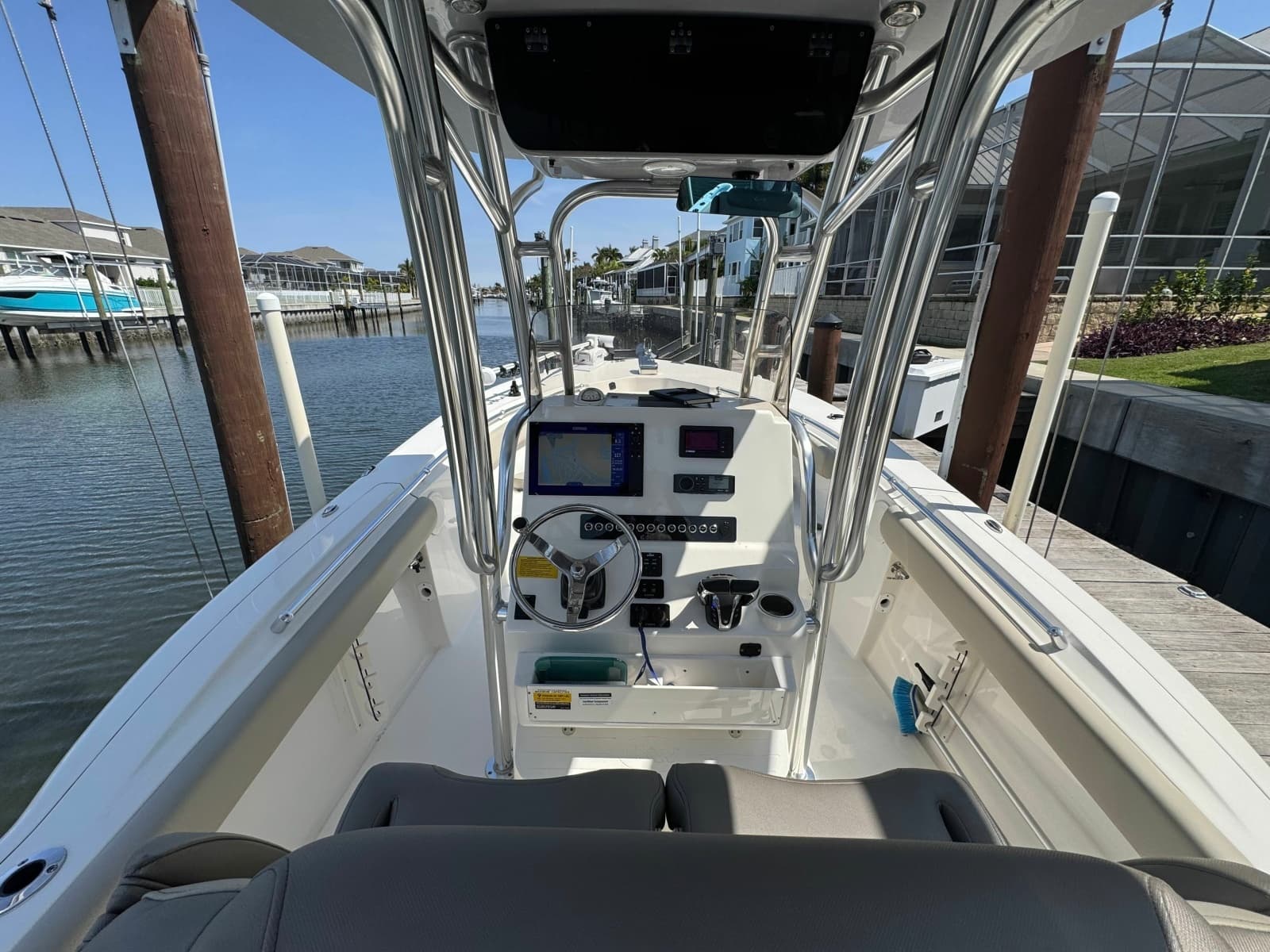 2022 Key West 244 Center Console