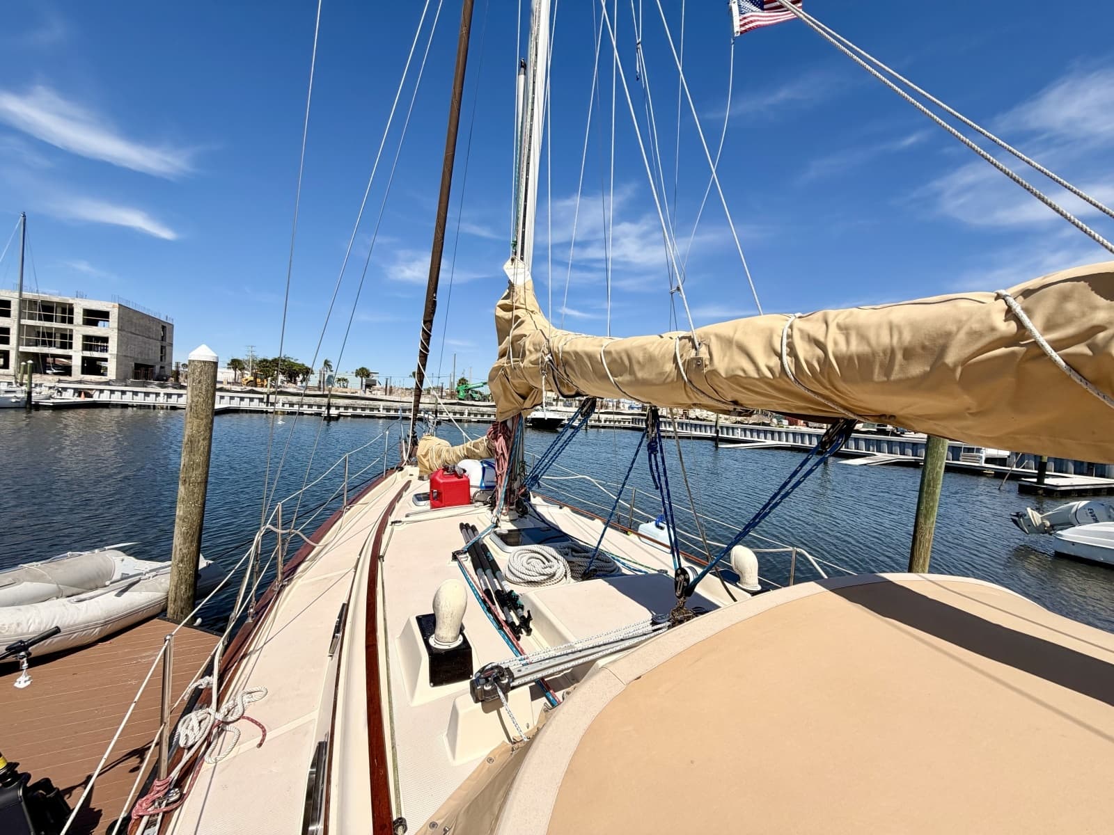 1989 Island Packet Cutter