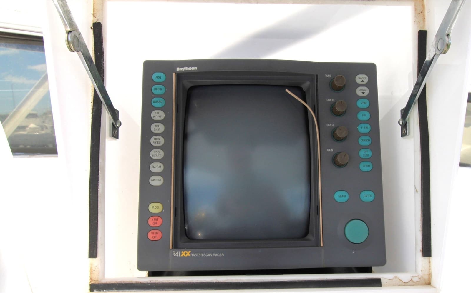 1995 Jefferson 52 Rivanna Cockpit MY