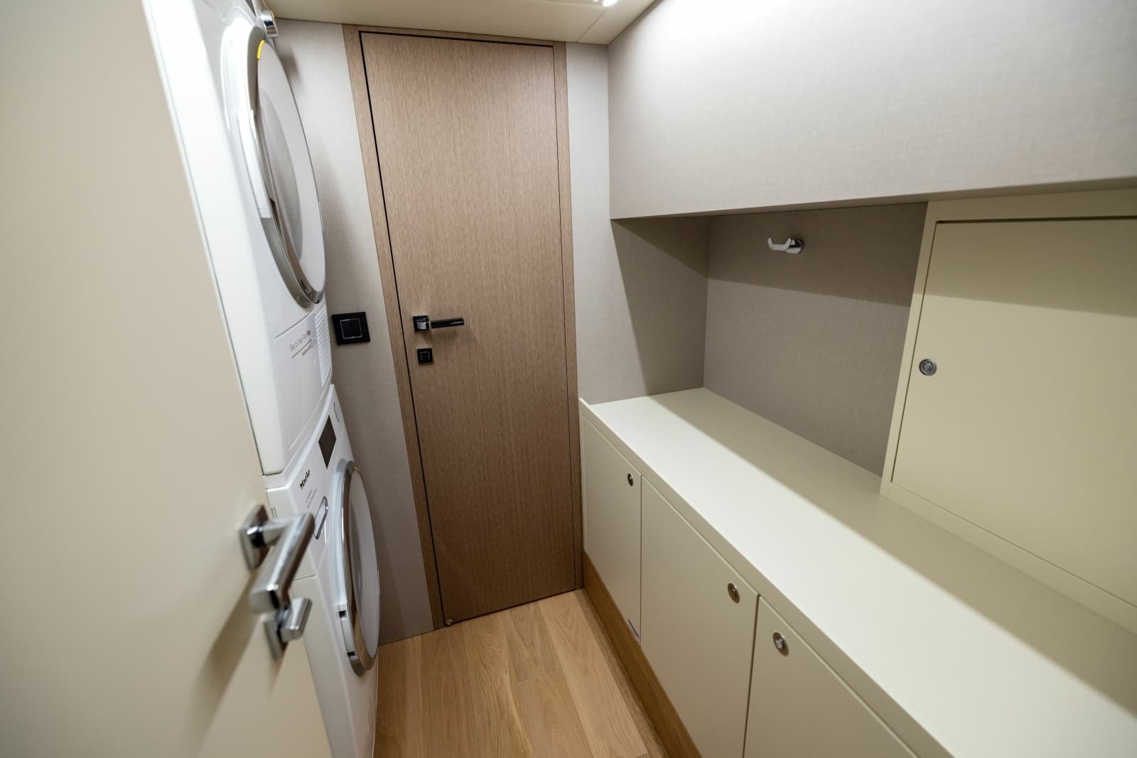 2024 Absolute Navetta 64