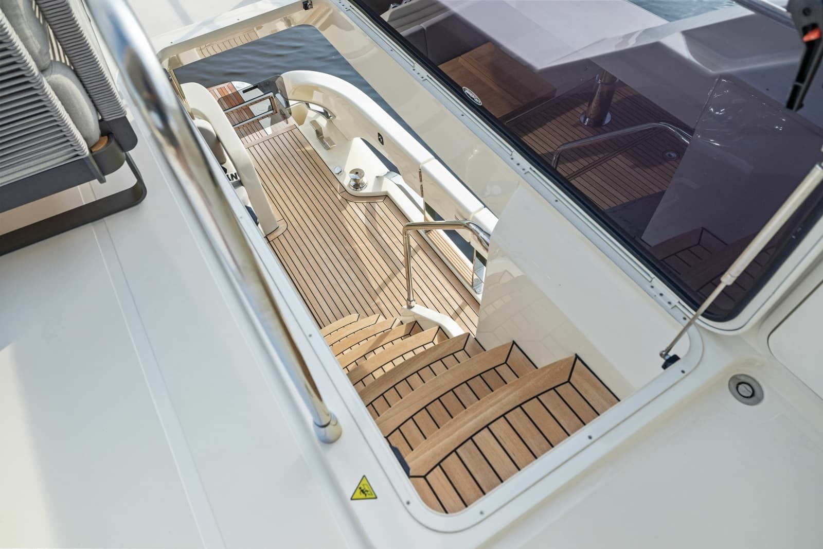 2024 Absolute Navetta 64