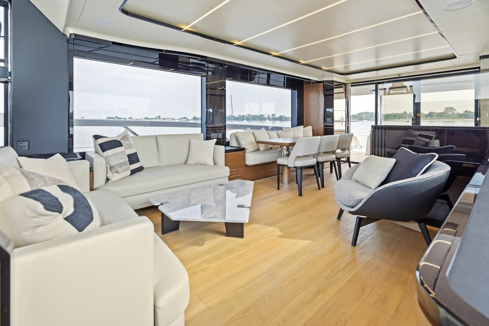 2024 Absolute Navetta 64