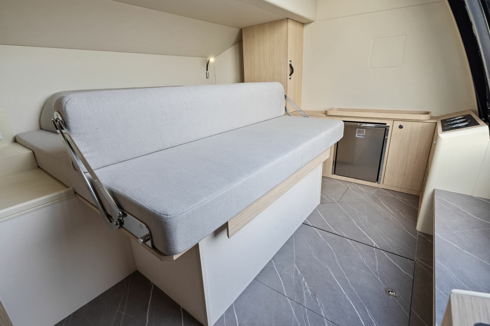 2024 Absolute Navetta 64