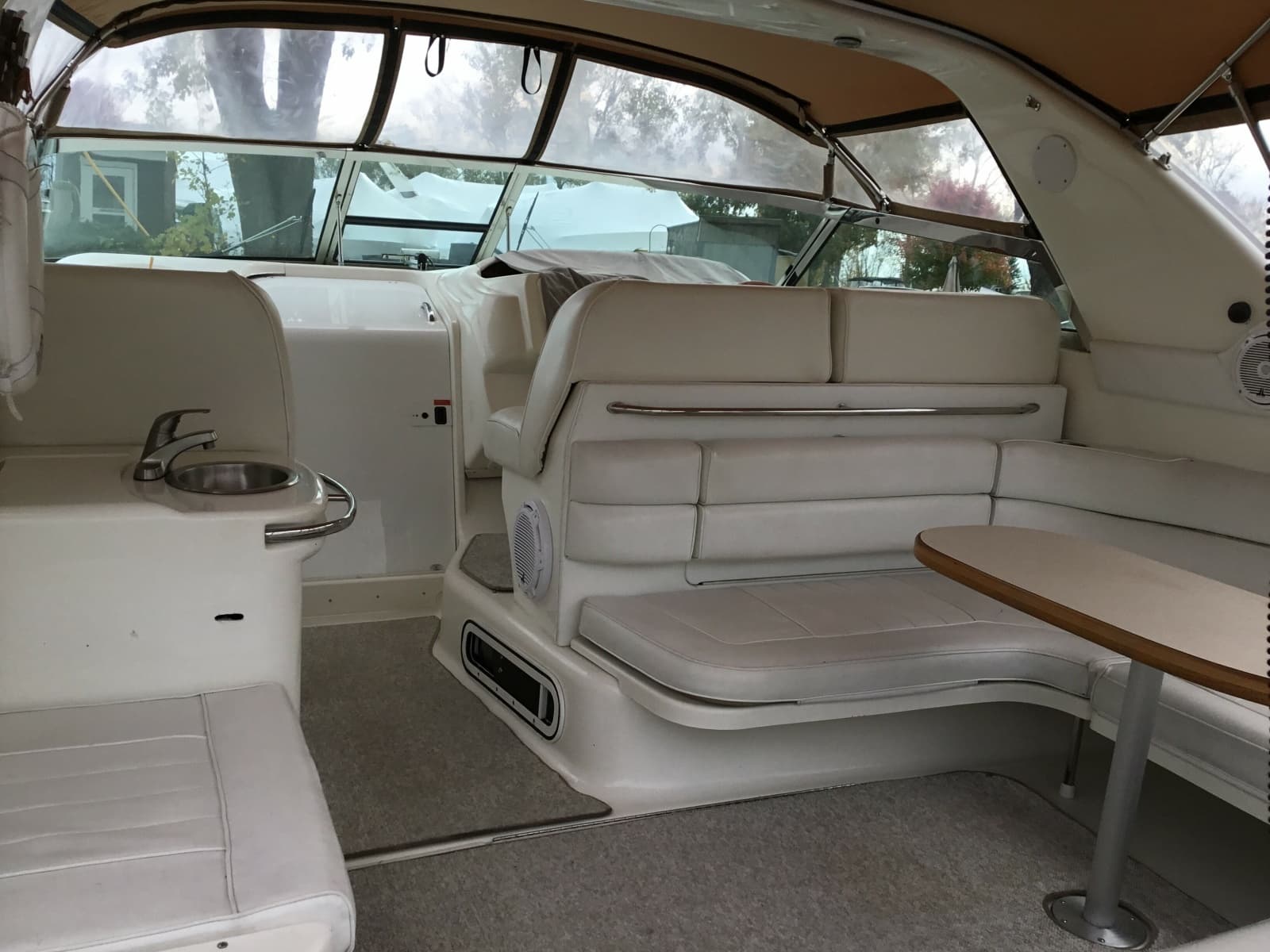 1995 Sea Ray Sun Dancer 370