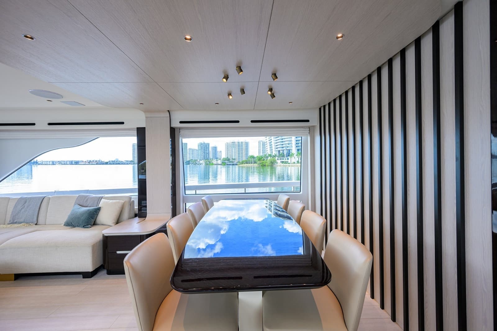 Azimut 78 - DT78 - Dinette 