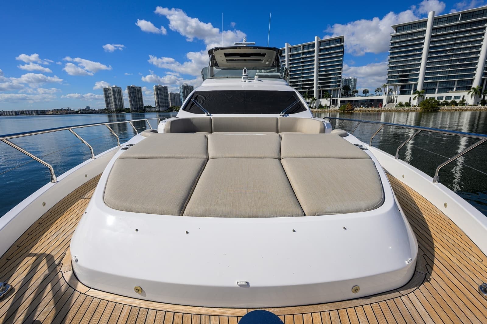 Azimut 78 - DT78 - Bow Seating