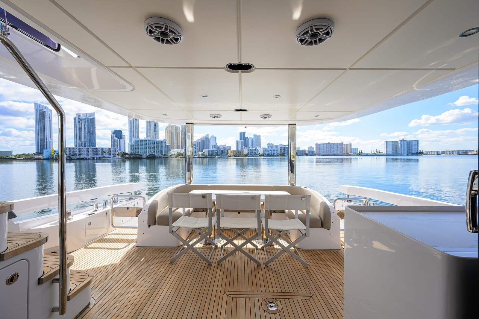 Azimut 78 - DT78 - Aft Deck