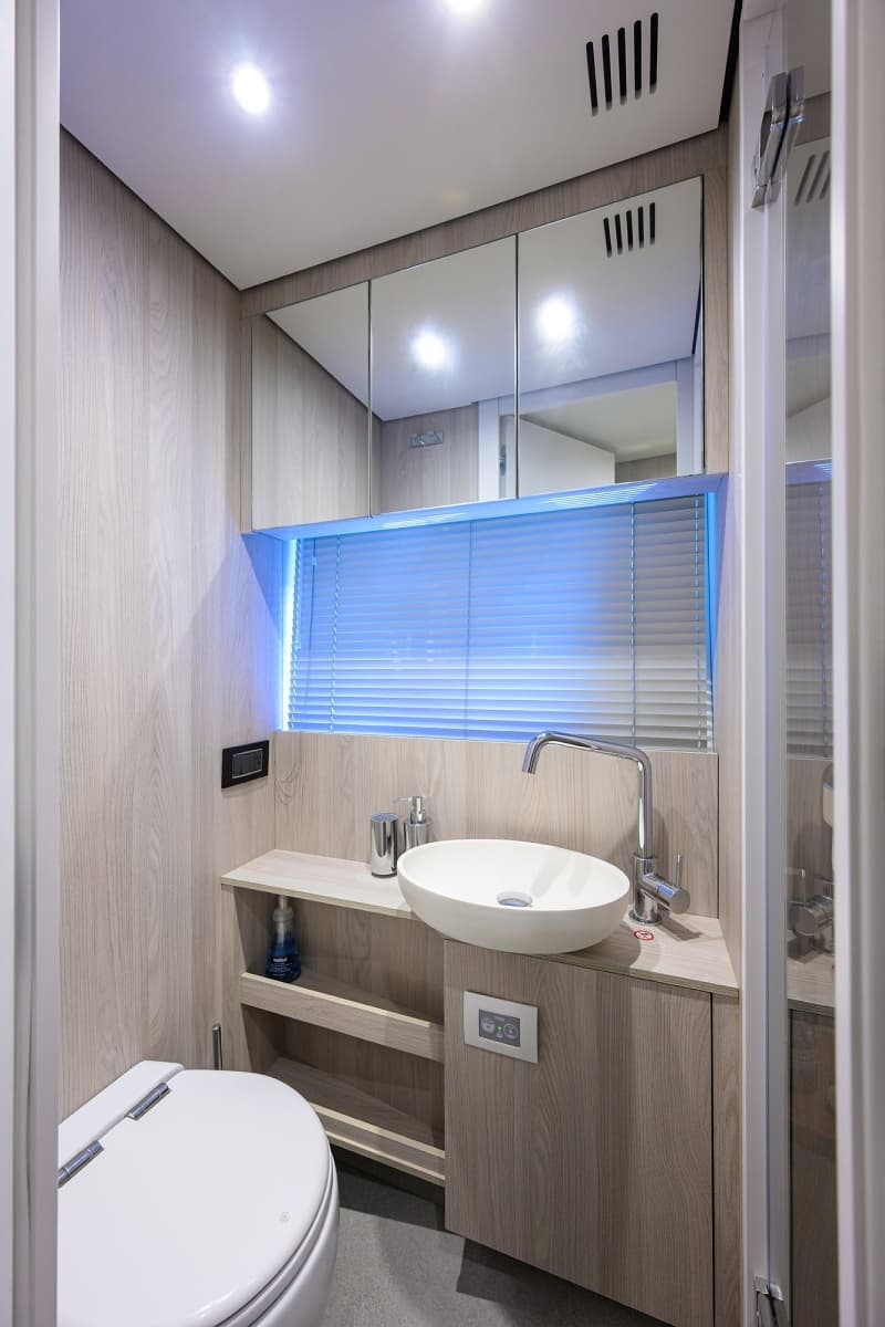 Azimut 78 - DT78 - Crew Head