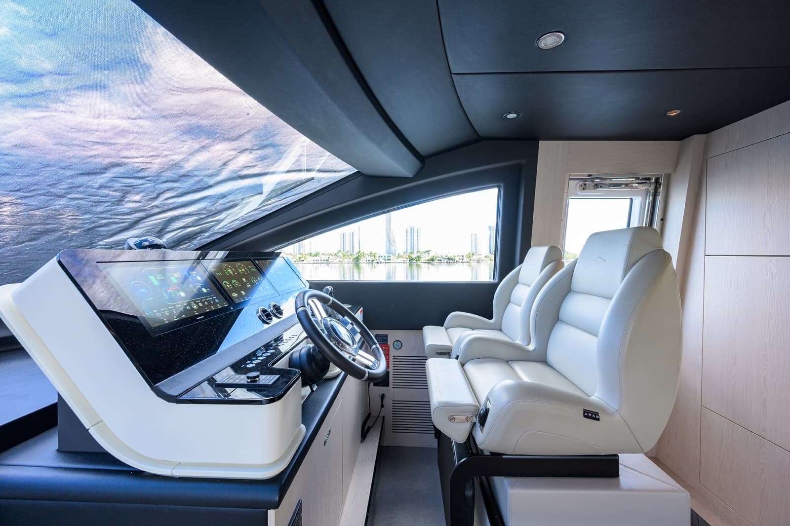 Azimut 78 - DT78 - Helm