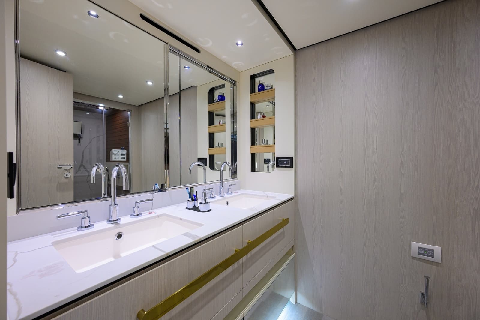 Azimut 78 - DT78 - Master Head