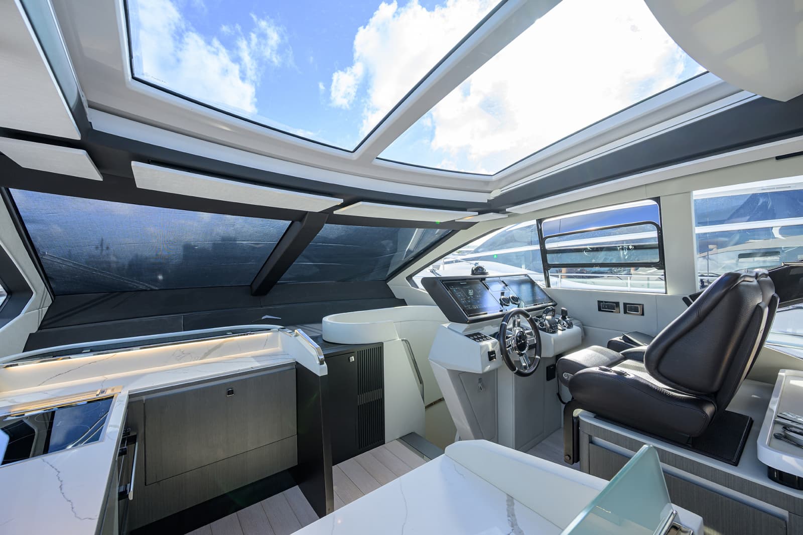 2019 Azimut S7