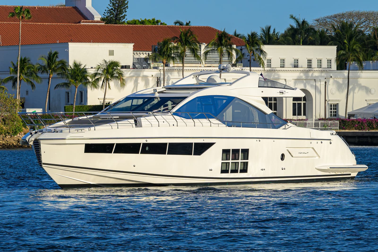2019 Azimut S7
