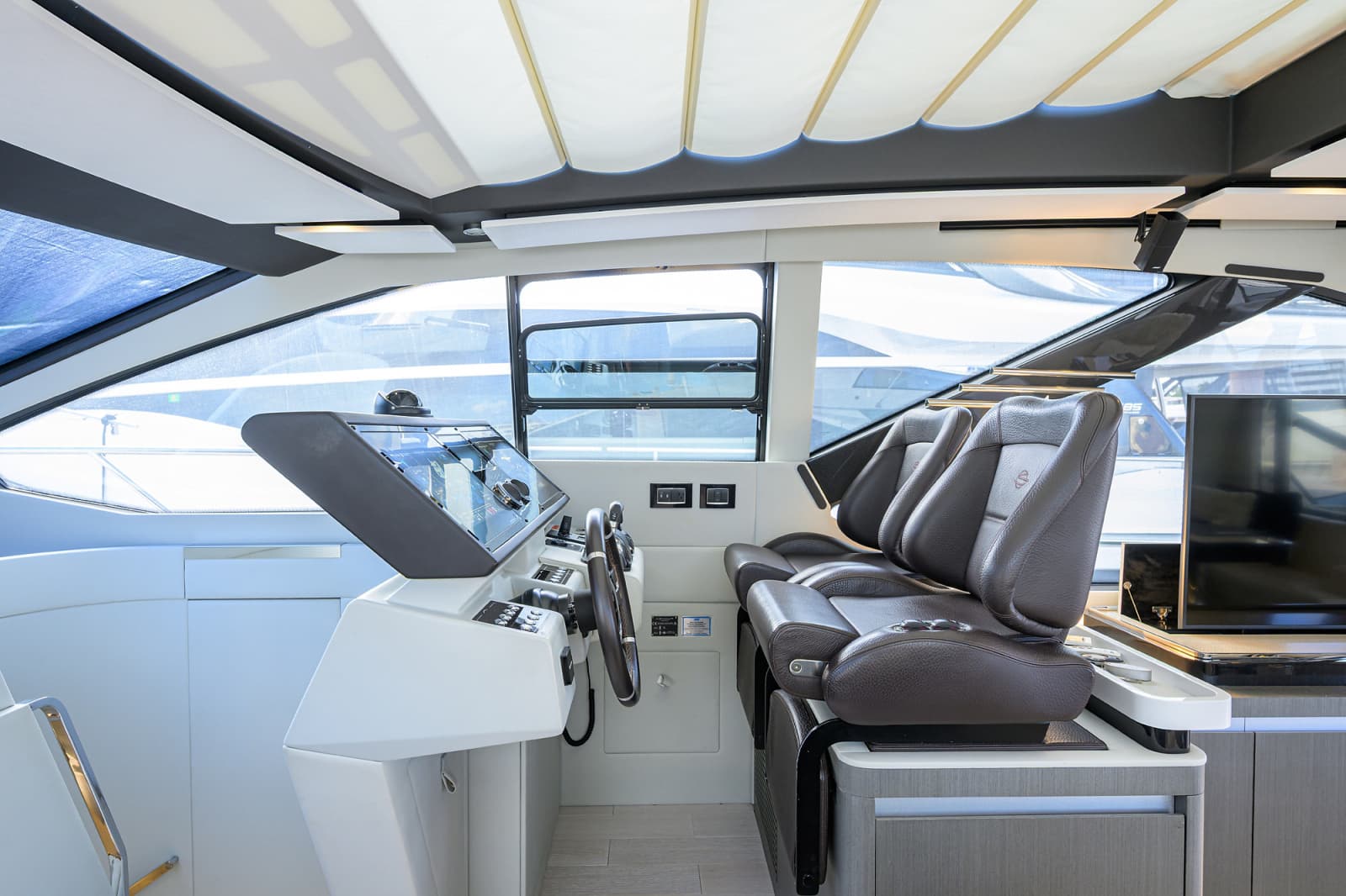 2019 Azimut S7