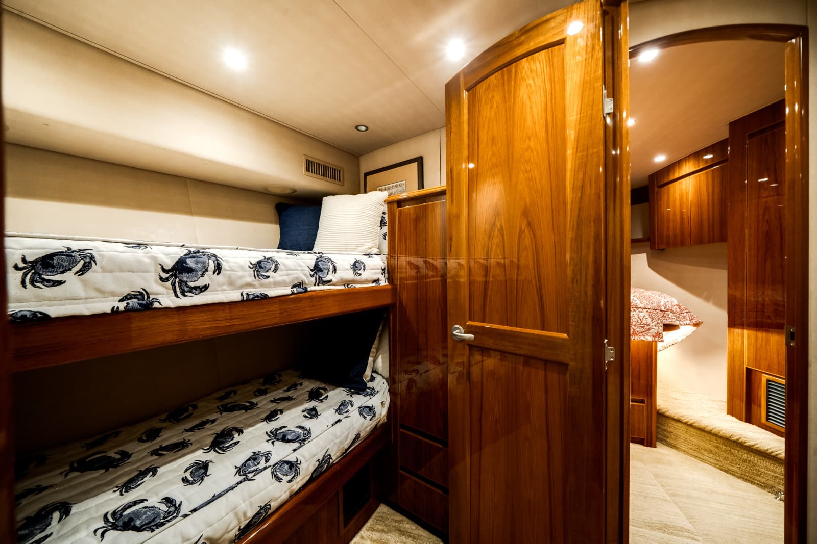 2015 Viking 70 CV ENCLOSED BRIDGE