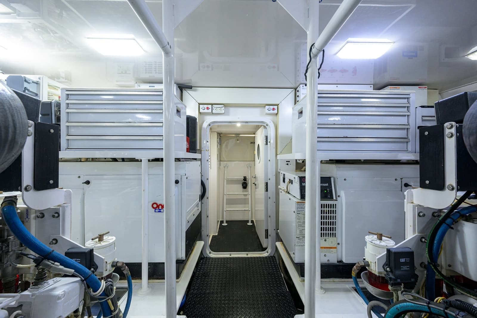 Viking 68 - BLOWFISH3 - Engine Room